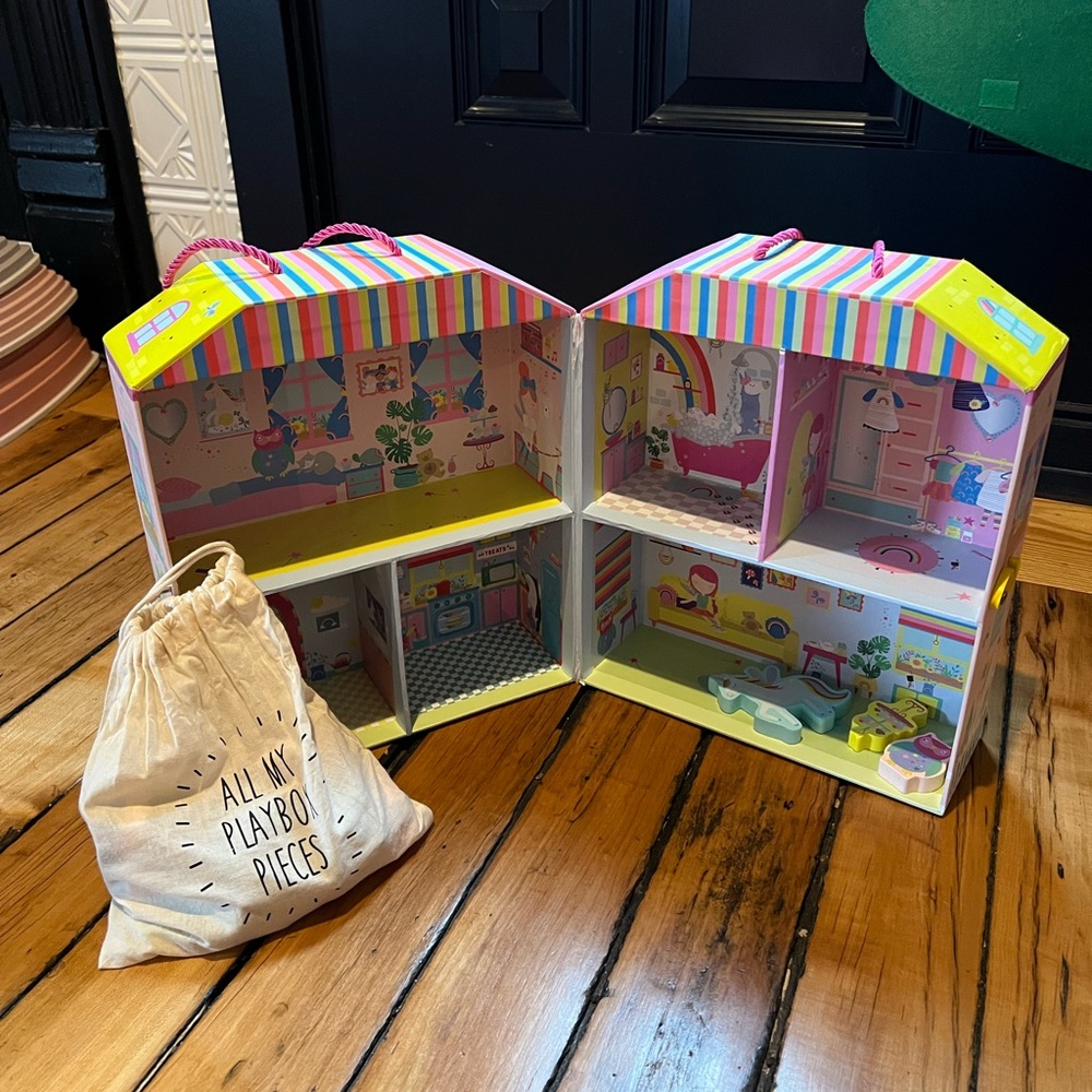 Floss and rock dollhouse